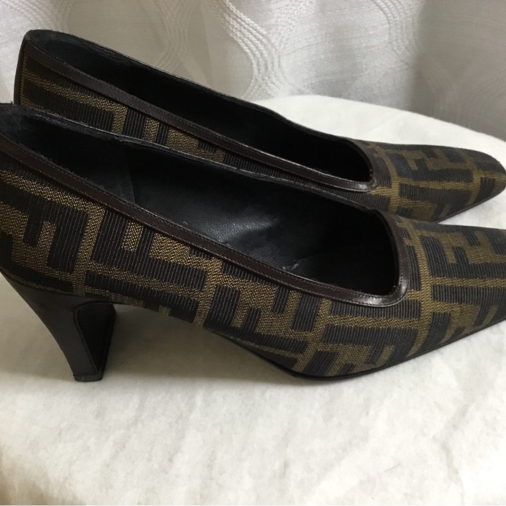 Fendi Brown FF Logo Square-Toe Slip-On Heels - Picture 11 of 15